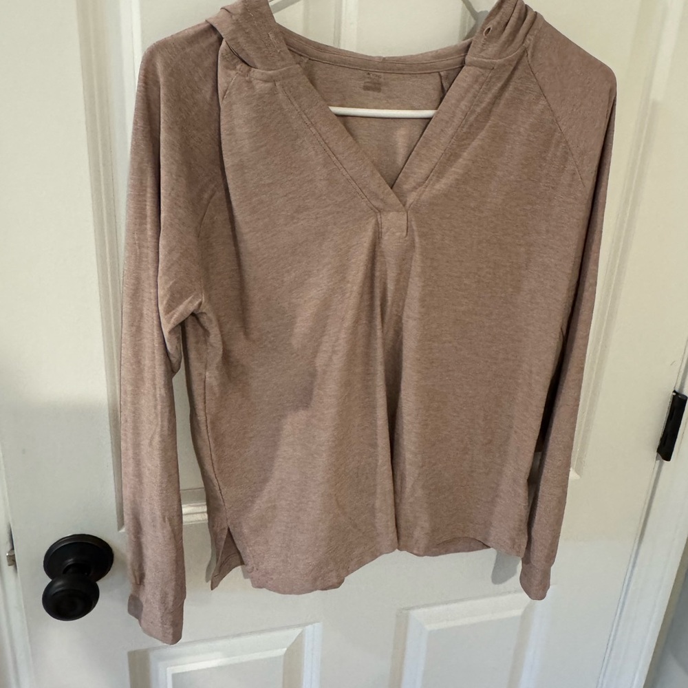 Women's Beyond Yoga Tan Long Sleeve Top